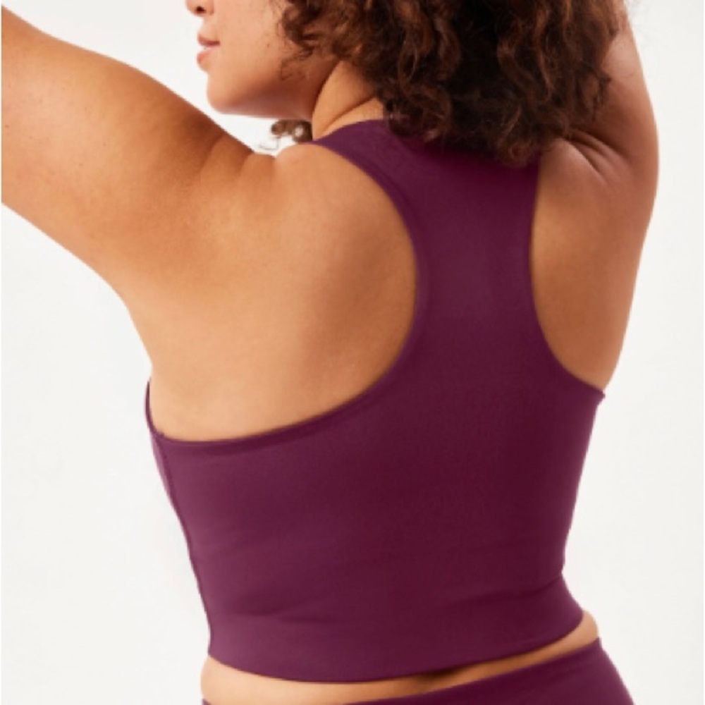 girlfriend collective Paloma Racerback Bra in ‘Plum’ - Picture 5 of 5